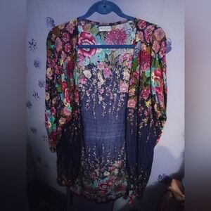 Aravay Floral Kimono